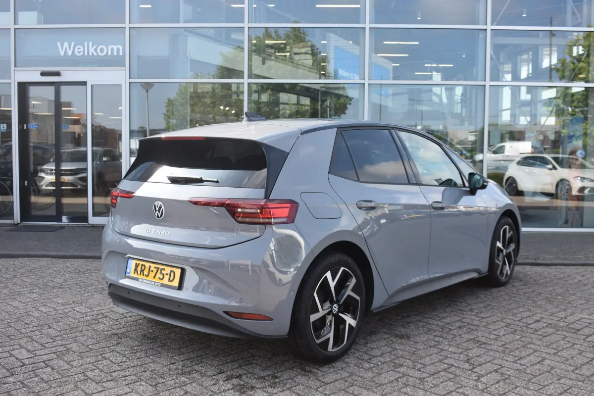 Style | Navigatie | Memory functie | Glazen Dak | IQ Light | Steunhaak | Harman Kardon