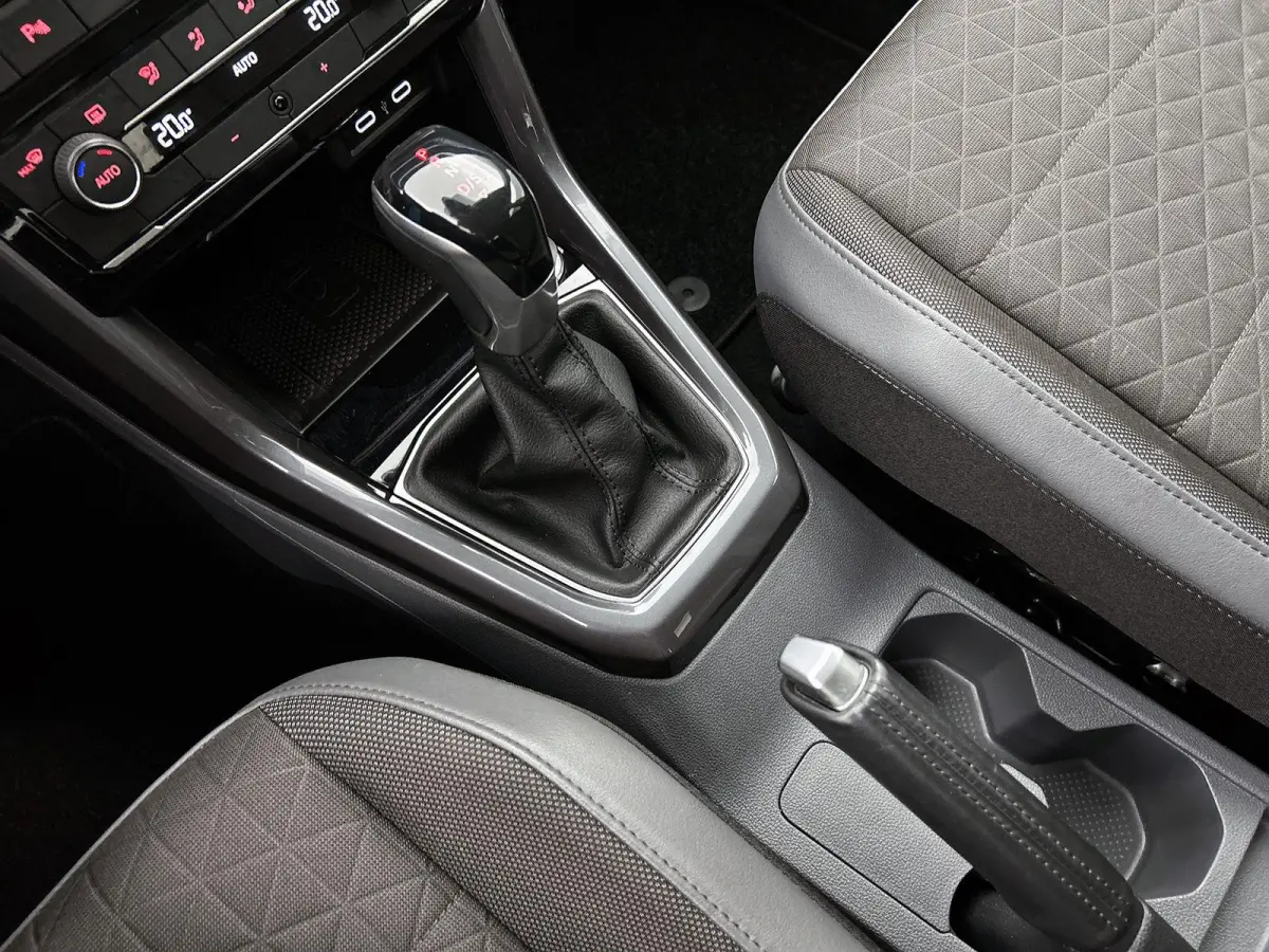 1.0 TSI R-Line | 115 PK | Automaat | Climatronic (Automatische Airco) | Digital Cockpit | Apple Carplay / Android Auto