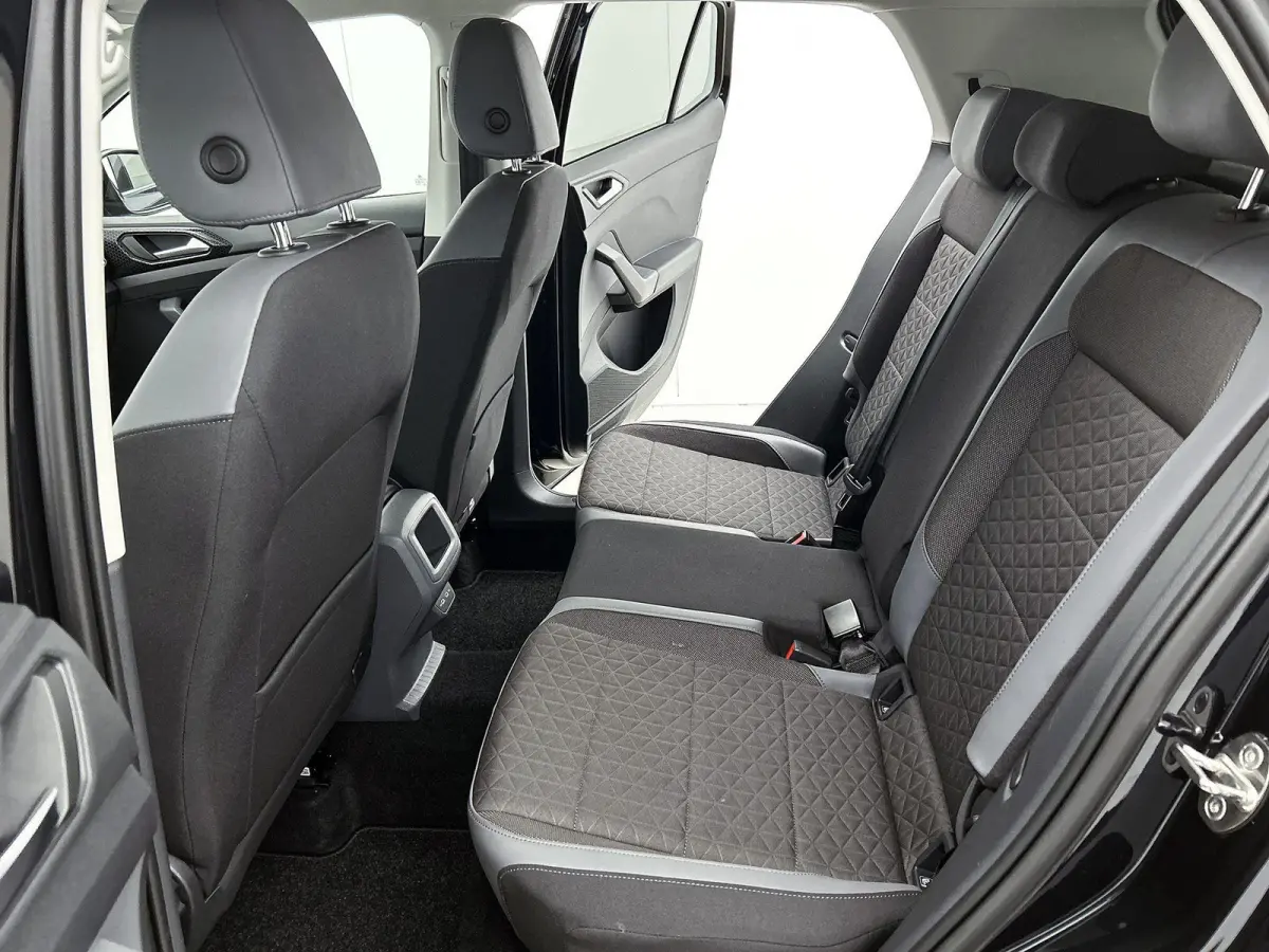 1.0 TSI R-Line | 115 PK | Automaat | Climatronic (Automatische Airco) | Digital Cockpit | Apple Carplay / Android Auto