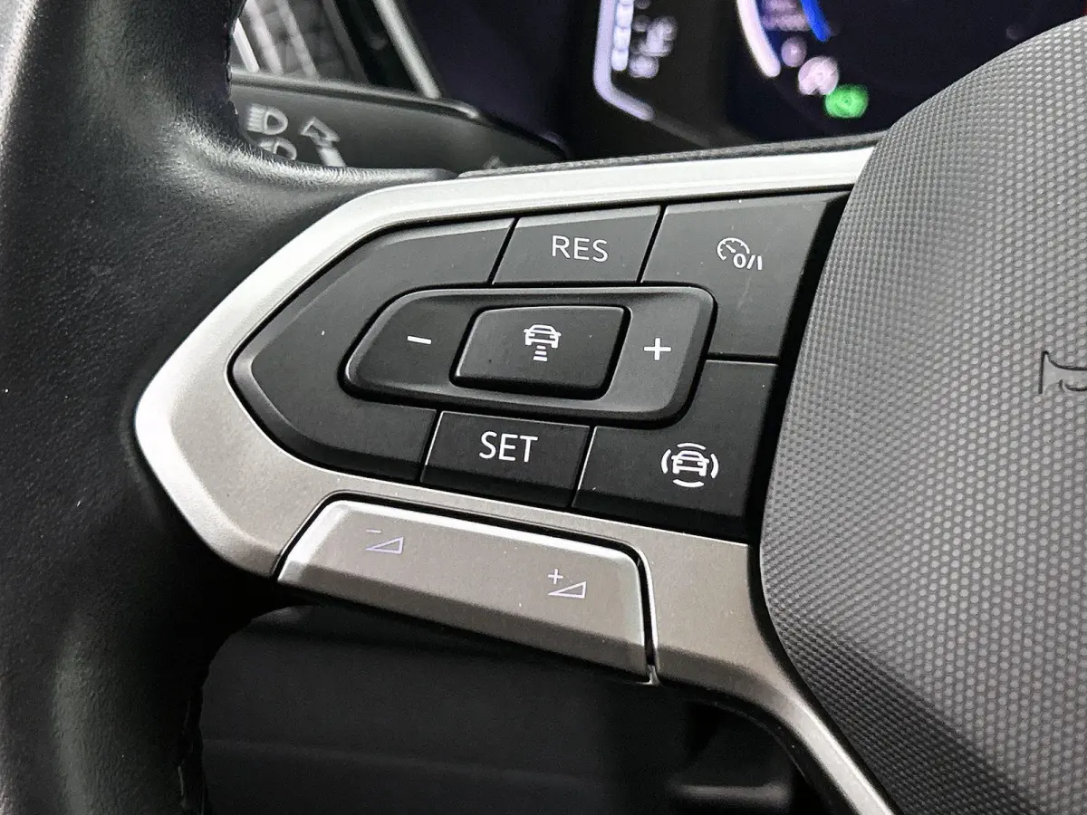 1.0 TSI R-Line | 115 PK | Automaat | Climatronic (Automatische Airco) | Digital Cockpit | Apple Carplay / Android Auto