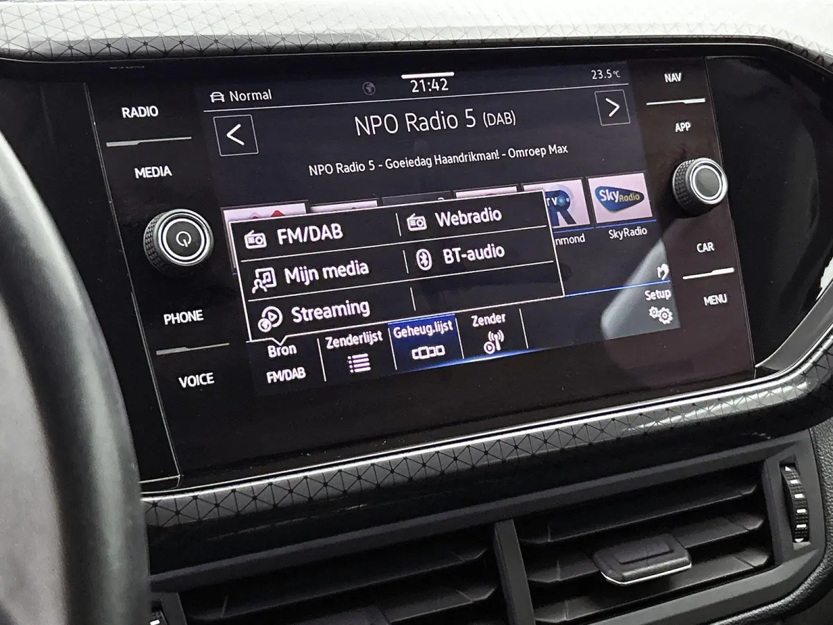 1.0 TSI R-Line | 115 PK | Automaat | Climatronic (Automatische Airco) | Digital Cockpit | Apple Carplay / Android Auto