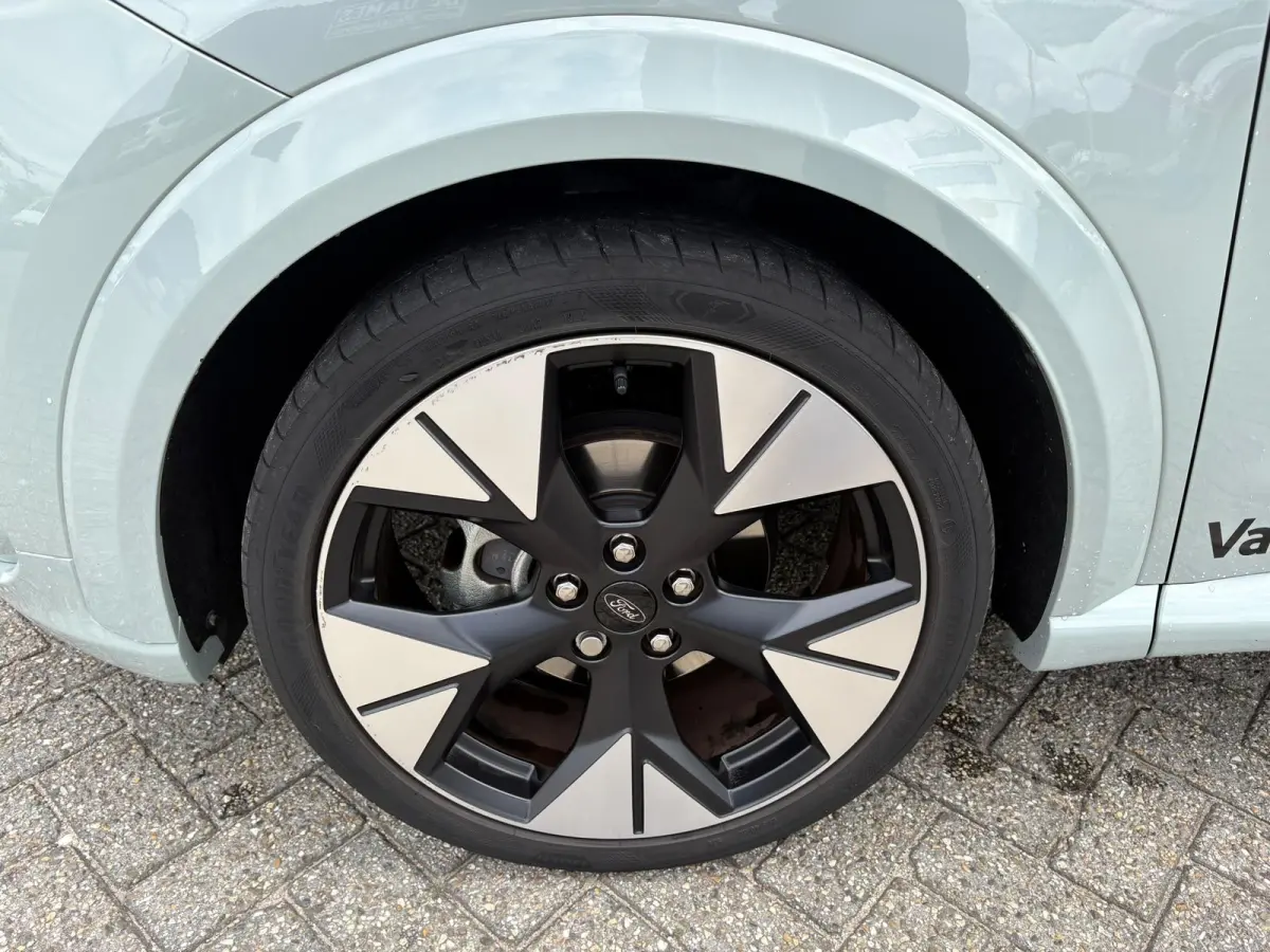 1.0 EcoBoost ST-Line X | MATRIX LED KOPLAMPEN | STOEL, STUUR EN VOORRUITVERWARMING | 360 CAMERA | DODEHOEKHERKENNING | ADAPTIVE CRUISE CONTROL | 19 LMV | CARPLAY