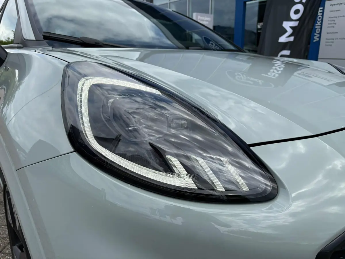 1.0 EcoBoost ST-Line X | MATRIX LED KOPLAMPEN | STOEL, STUUR EN VOORRUITVERWARMING | 360 CAMERA | DODEHOEKHERKENNING | ADAPTIVE CRUISE CONTROL | 19 LMV | CARPLAY