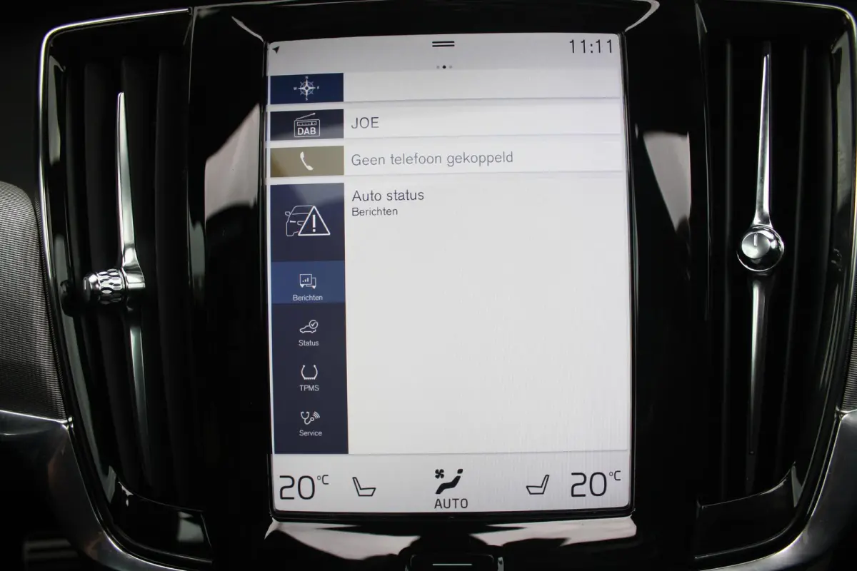 2.0 T4 190PK R-Design | PANORAMISCH SCHUIF/KANTEL DAK | HARMAN KARDON PREMIUM AUDIO | ELEKTRSICHE VOORSTOELEN MET GEHEUGEN FUNCTIE | STOEL/STUUR VERWARMING | ACHTERBANK VERWARMING | HEAD-UP 