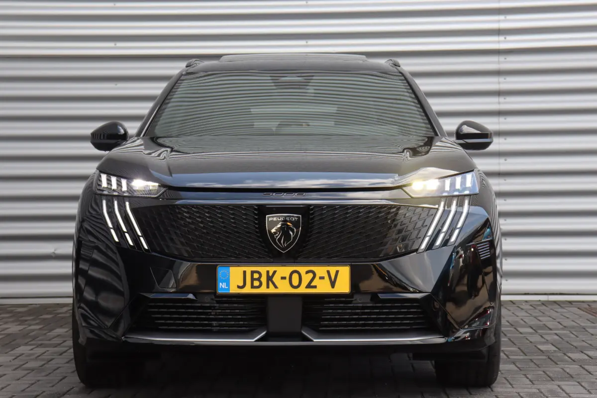 73KWH 210PK 7-ZITS GT AVANTAGE AUTOMAAT / NAVI / LEDER / CLIMA / FULL-LED / 19" LMV / KEYLESS / PANO. DAK / WARMTEPOMP  / 360° CAMERA / ADAPT. CRUISECONTROL / WINTERPAKKET / NIEUWSTAAT !!