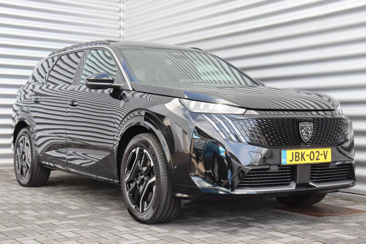 73KWH 210PK 7-ZITS GT AVANTAGE AUTOMAAT / NAVI / LEDER / CLIMA / FULL-LED / 19" LMV / KEYLESS / PANO. DAK / WARMTEPOMP  / 360° CAMERA / ADAPT. CRUISECONTROL / WINTERPAKKET / NIEUWSTAAT !!