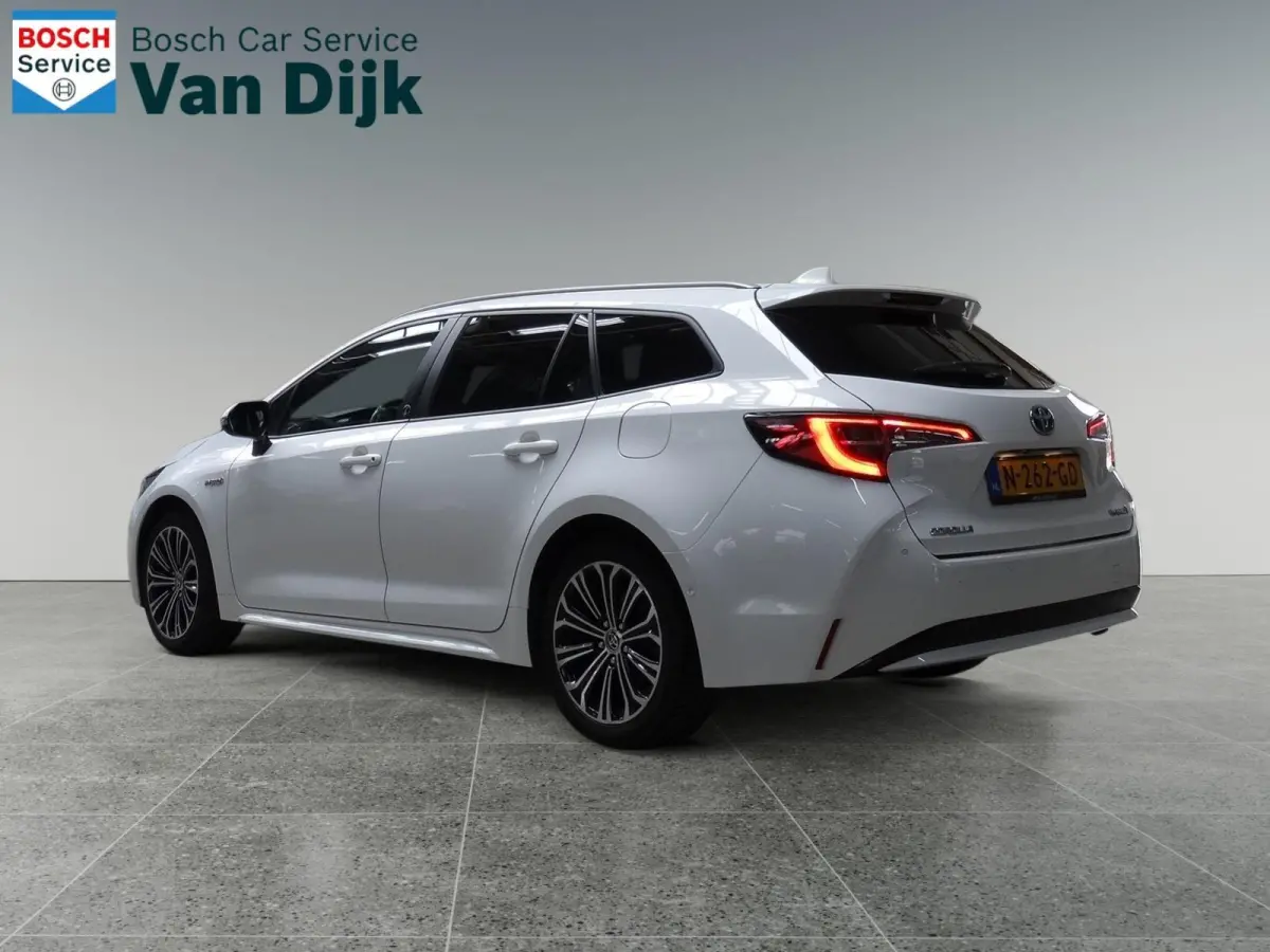 1.8 Hybrid ACC|Camera|Keyless