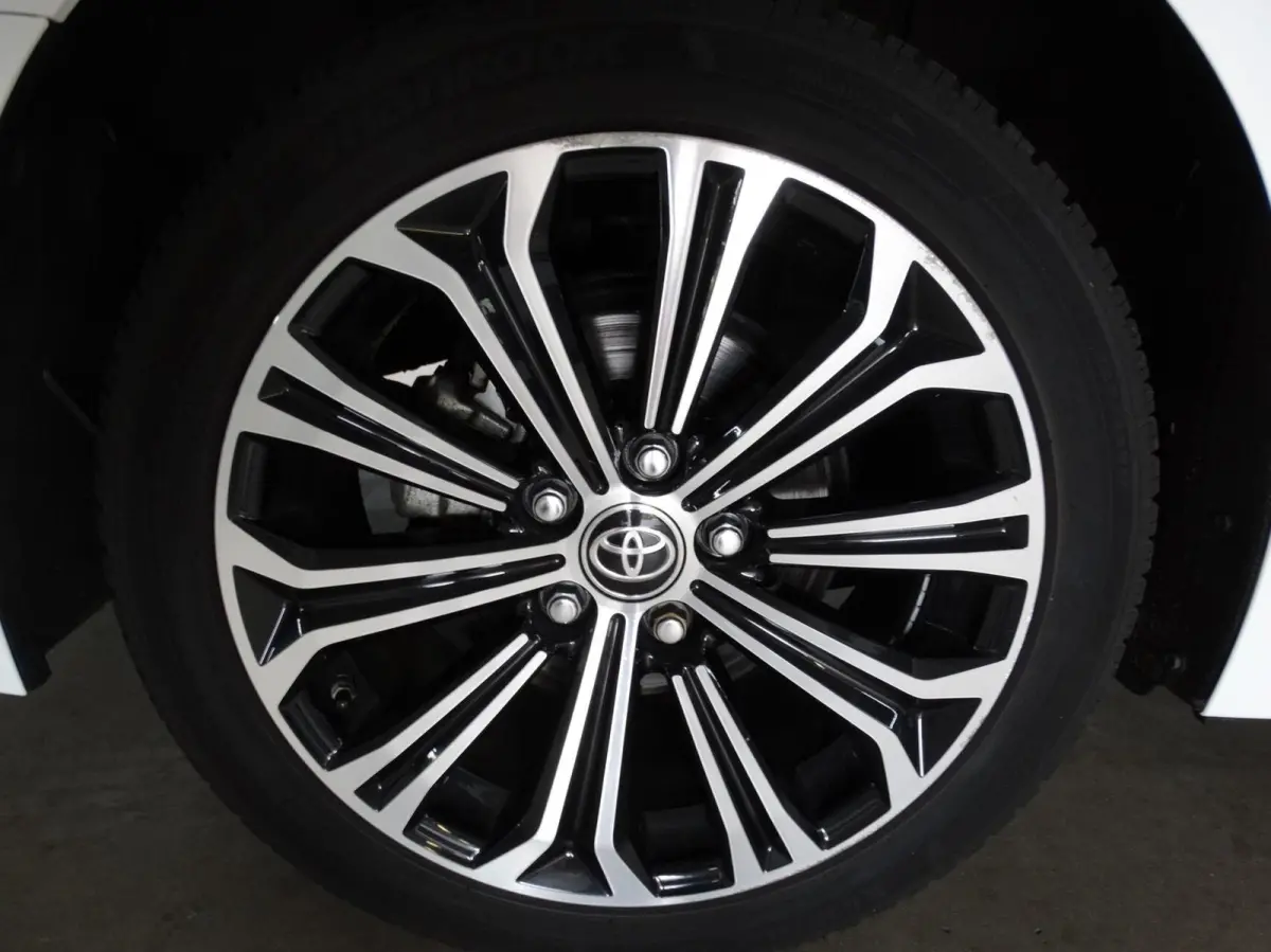 1.8 Hybrid ACC|Camera|Keyless