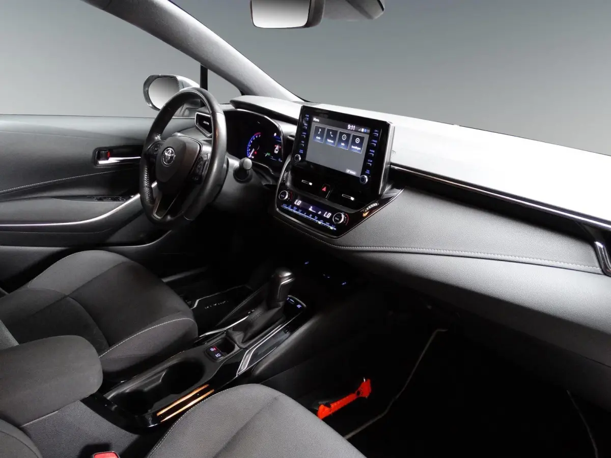 1.8 Hybrid ACC|Camera|Keyless