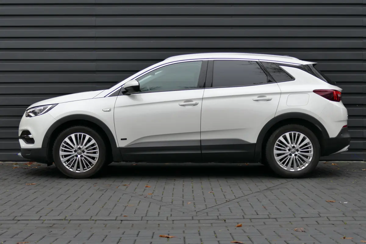 1.6 TURBO 225PK HYBRID INNOVATION AUTOMAAT | Achteruitrijcamera | Apple Carplay/Android Auto|telefoonintegratie premium | Bluetooth telefoonvoorbereiding