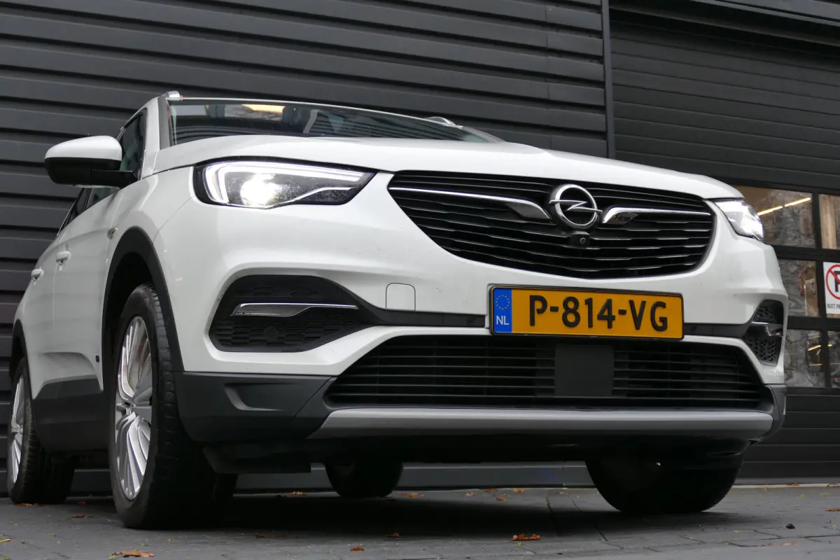 1.6 TURBO 225PK HYBRID INNOVATION AUTOMAAT | Achteruitrijcamera | Apple Carplay/Android Auto|telefoonintegratie premium | Bluetooth telefoonvoorbereiding
