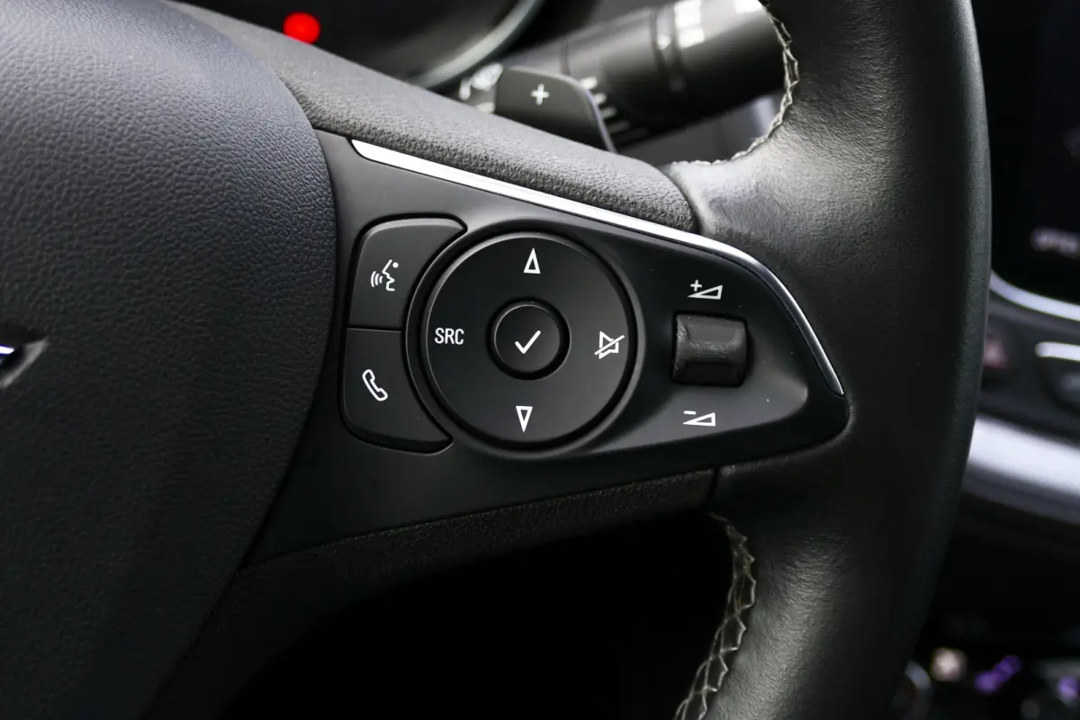 1.6 TURBO 225PK HYBRID INNOVATION AUTOMAAT | Achteruitrijcamera | Apple Carplay/Android Auto|telefoonintegratie premium | Bluetooth telefoonvoorbereiding