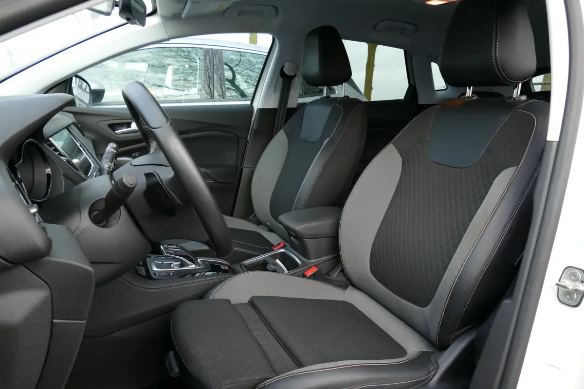 1.6 TURBO 225PK HYBRID INNOVATION AUTOMAAT | Achteruitrijcamera | Apple Carplay/Android Auto|telefoonintegratie premium | Bluetooth telefoonvoorbereiding