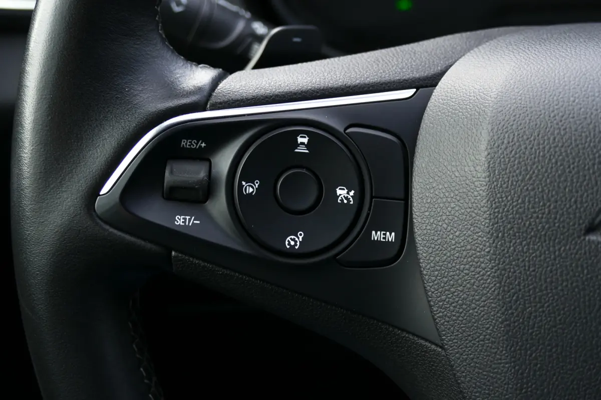 1.6 TURBO 225PK HYBRID INNOVATION AUTOMAAT | Achteruitrijcamera | Apple Carplay/Android Auto|telefoonintegratie premium | Bluetooth telefoonvoorbereiding