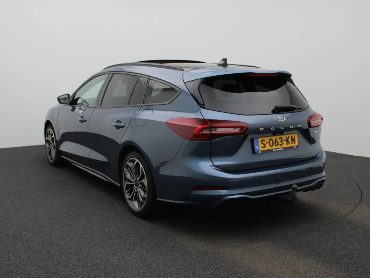 1.0 EcoBoost Hybrid ST Line X | PANORAMADAK | DEALER ONDERHOUDEN | WEGKLAPBARE TREKHAAK | ADAPTIVE CRUISE CONTROL | STOEL, STUUR EN VOORRUITVERWARMING