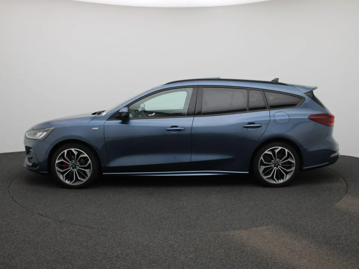 1.0 EcoBoost Hybrid ST Line X | PANORAMADAK | DEALER ONDERHOUDEN | WEGKLAPBARE TREKHAAK | ADAPTIVE CRUISE CONTROL | STOEL, STUUR EN VOORRUITVERWARMING