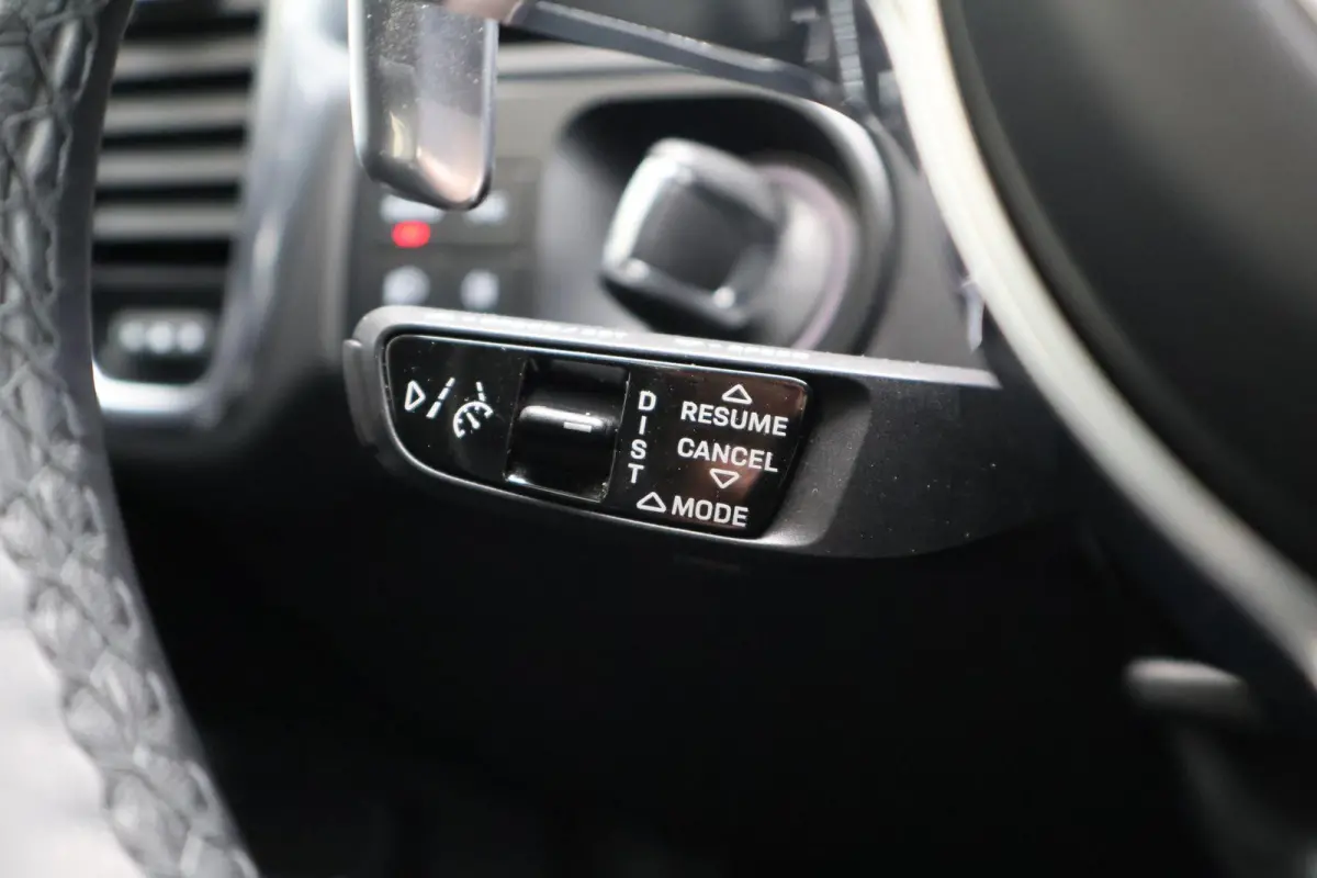 3.0 E-Hybrid 462pk Platinum Edition | SoH 85% | Sport Chrono | Trekhaak | Luchtvering | Panoramadak