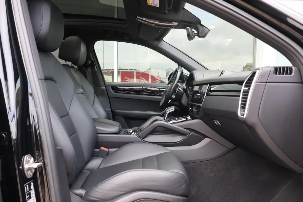 3.0 E-Hybrid 462pk Platinum Edition | SoH 85% | Sport Chrono | Trekhaak | Luchtvering | Panoramadak