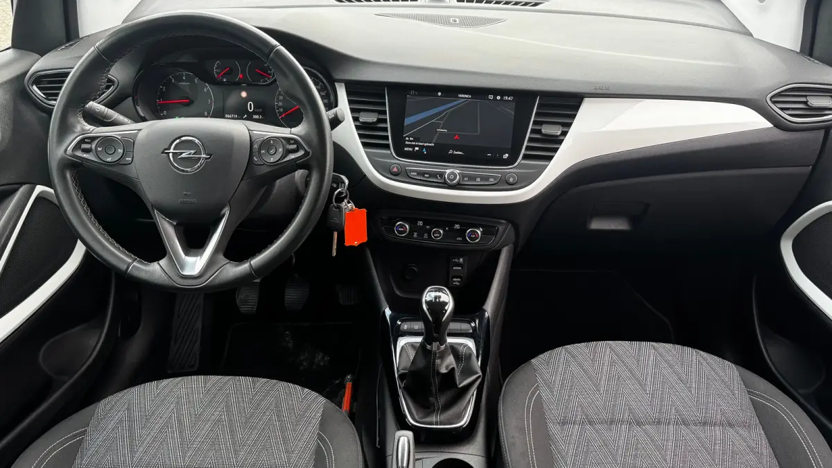 1.2 82PK EDITION+ 2020 / NAVI / FULL-LED / CLIMA / LED / PDC / 16" LMV / BLUETOOTH / CRUISECONTROL !!