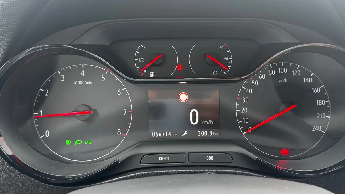 1.2 82PK EDITION+ 2020 / NAVI / FULL-LED / CLIMA / LED / PDC / 16" LMV / BLUETOOTH / CRUISECONTROL !!