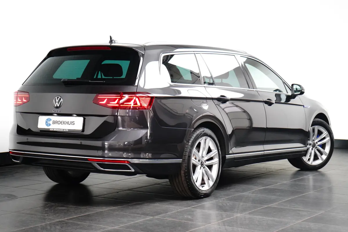 1.4 eHybrid 218 pk GTE 6-DSG | Wegklapbare Trekhaak | Apple Carplay | Achteruitrijcamera |
