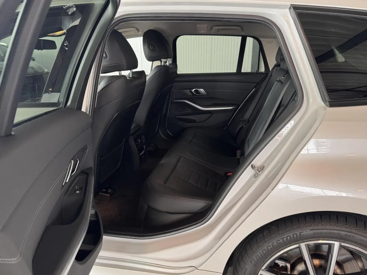 320eA 150kW PHEV Touring