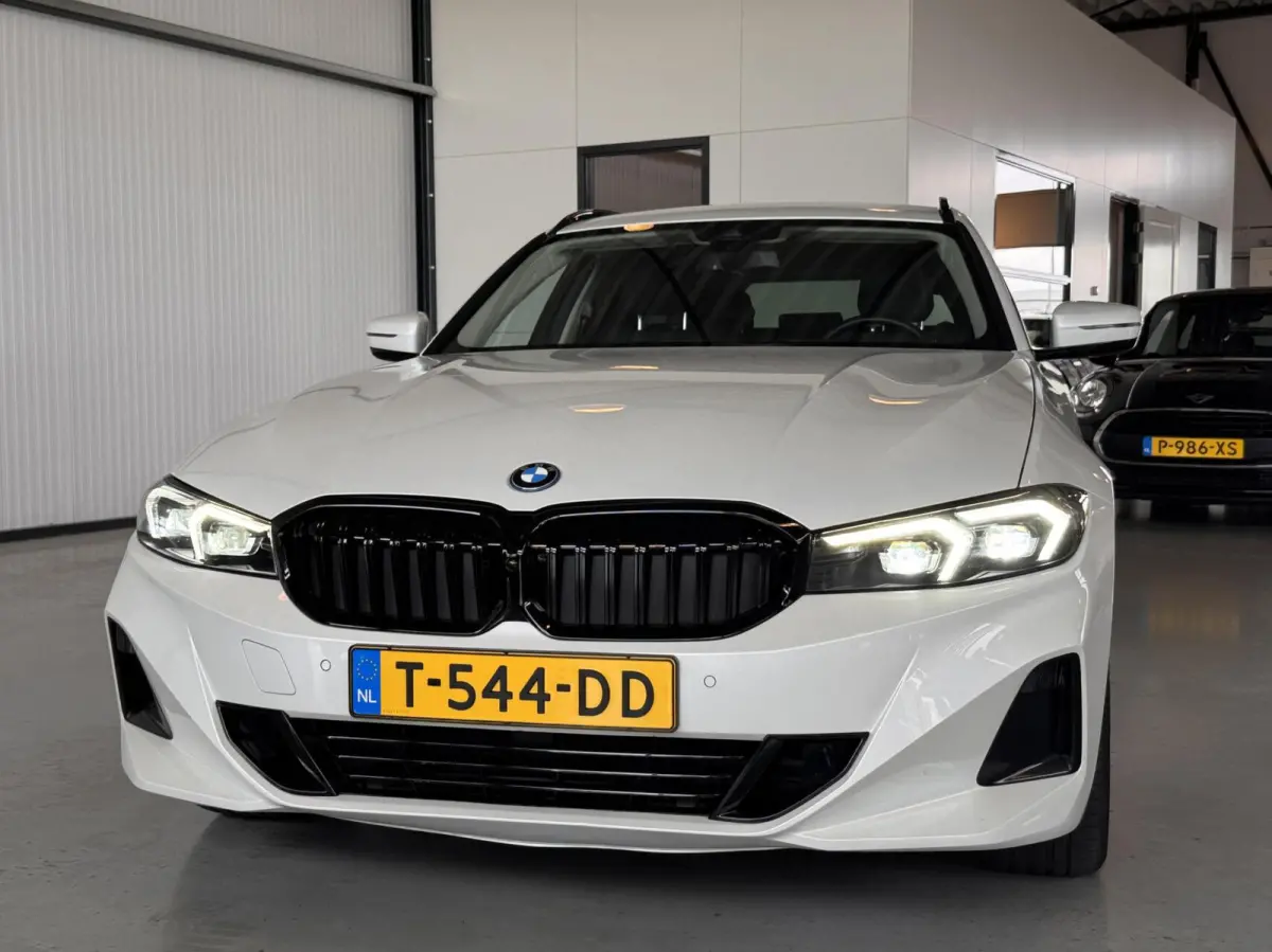 320eA 150kW PHEV Touring