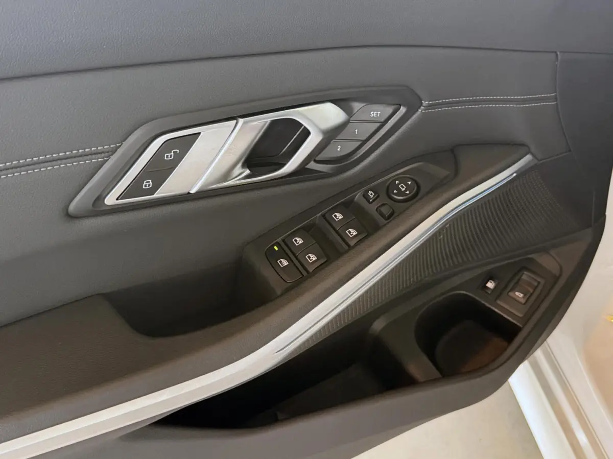 320eA 150kW PHEV Touring