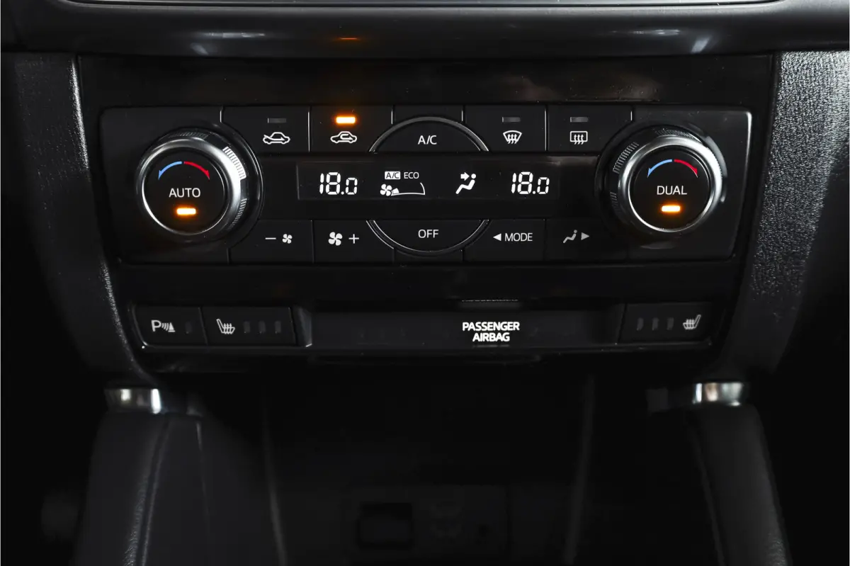 2.0 SkyActiv-G 165 Skylease GT 2WD Orig. NL | S/K-dak | Cruise | Stoelverw. | PDC | NAV | ECC | Bose | LM 17" |