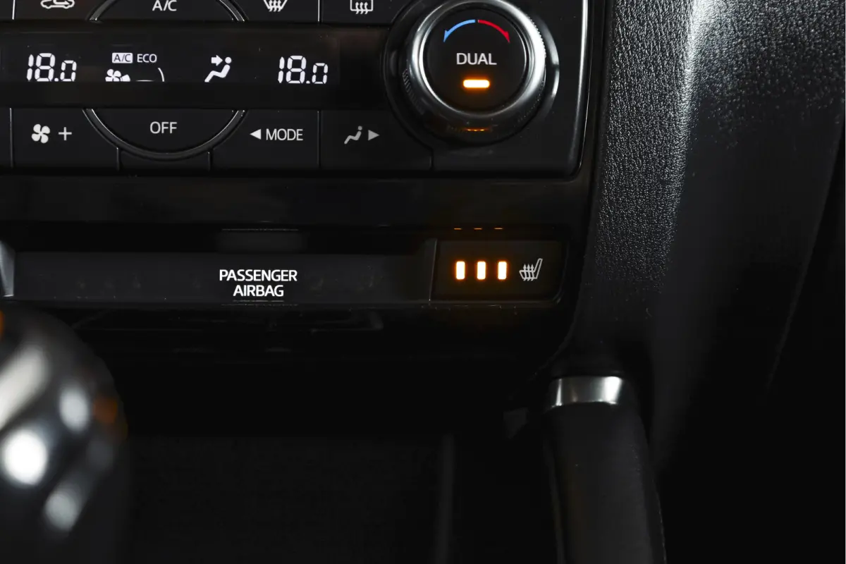 2.0 SkyActiv-G 165 Skylease GT 2WD Orig. NL | S/K-dak | Cruise | Stoelverw. | PDC | NAV | ECC | Bose | LM 17" |