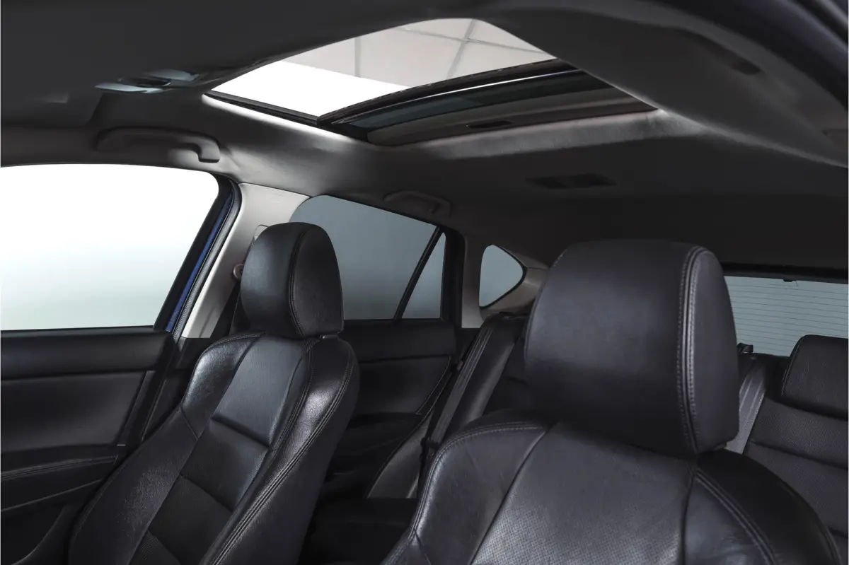 2.0 SkyActiv-G 165 Skylease GT 2WD Orig. NL | S/K-dak | Cruise | Stoelverw. | PDC | NAV | ECC | Bose | LM 17" |