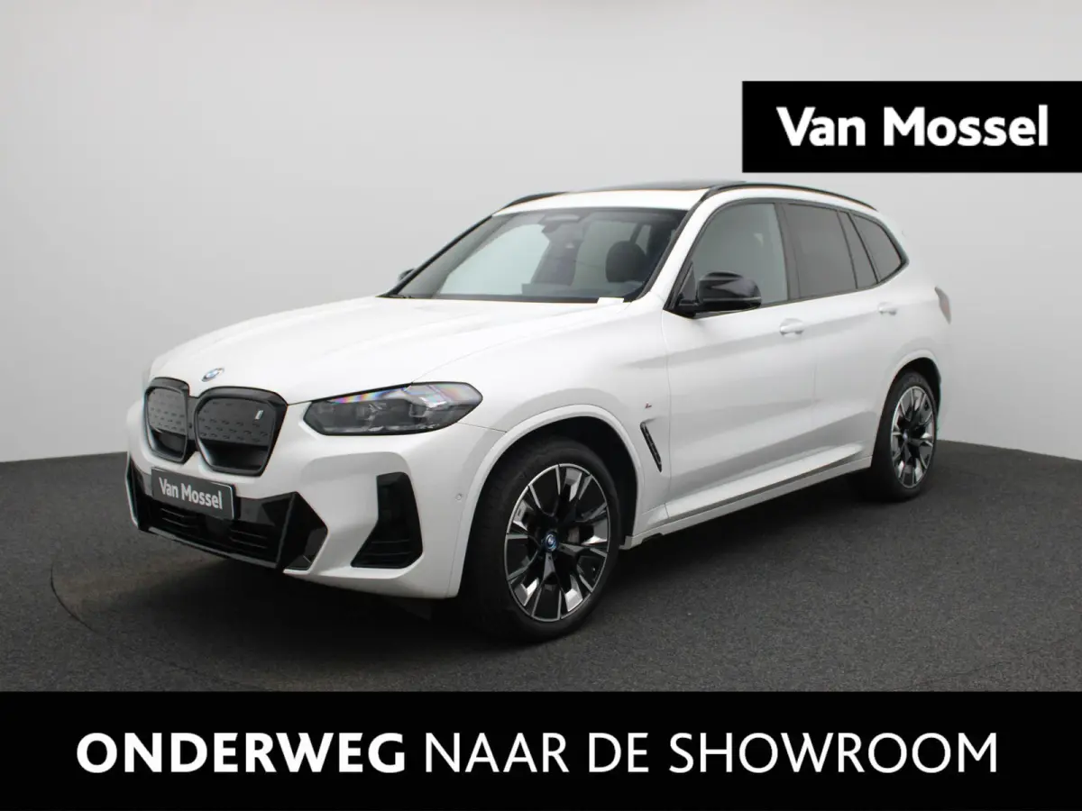 High Executive 80 kWh | M-PAKKET |  PANO-SCHUIFDAK | HEAD-UP | SHADOWLINE | TREKHAAK | HARMAN KARDON | STUURVERWARMING