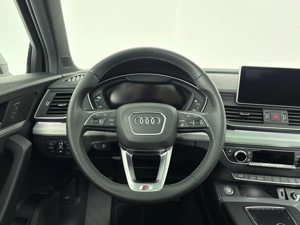 50 TFSI e quattro S edition Airco | Stoelverwarming | Elektrisch Glazen Panoramadak | Bluetooth | Cruise Control | Dakrails | Elektrisch Bedienbare Achterklep | Lederen Stuurwiel | Lichtmeta