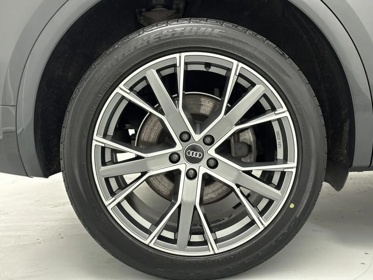 50 TFSI e quattro S edition Airco | Stoelverwarming | Elektrisch Glazen Panoramadak | Bluetooth | Cruise Control | Dakrails | Elektrisch Bedienbare Achterklep | Lederen Stuurwiel | Lichtmeta