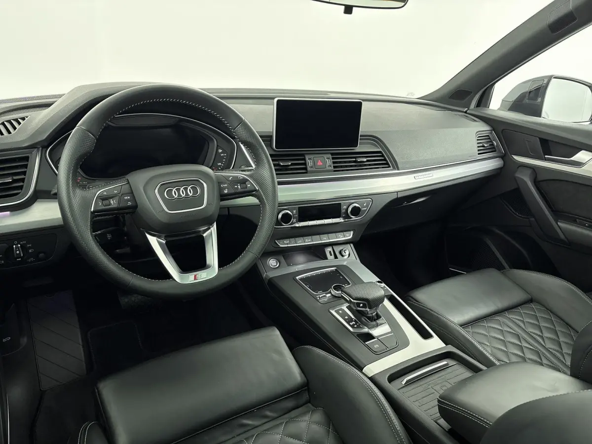 50 TFSI e quattro S edition Airco | Stoelverwarming | Elektrisch Glazen Panoramadak | Bluetooth | Cruise Control | Dakrails | Elektrisch Bedienbare Achterklep | Lederen Stuurwiel | Lichtmeta
