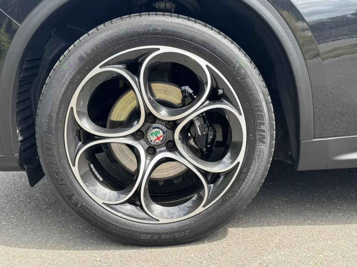 2.0t Q4 Veloce 280pk, Pano, 83dkm, TOP!!