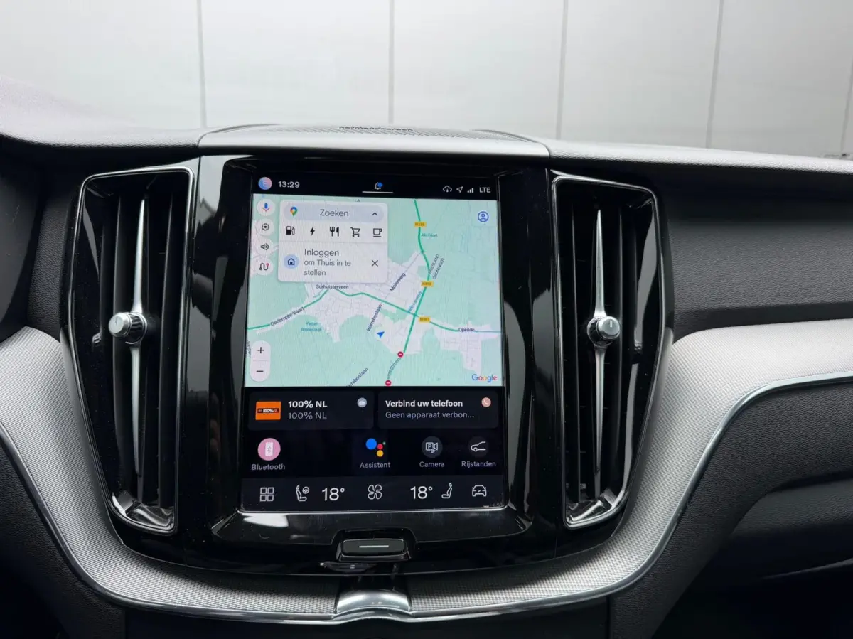 2.0 T6 Plug-in hybrid AWD Plus Dark Panorama|H/K Audio|Keyless