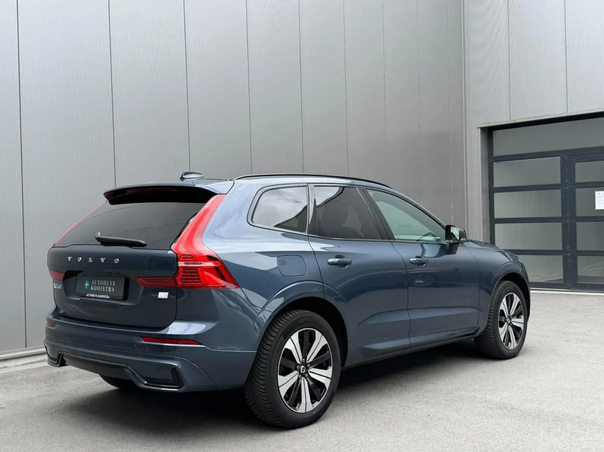 2.0 T6 Plug-in hybrid AWD Plus Dark Panorama|H/K Audio|Keyless