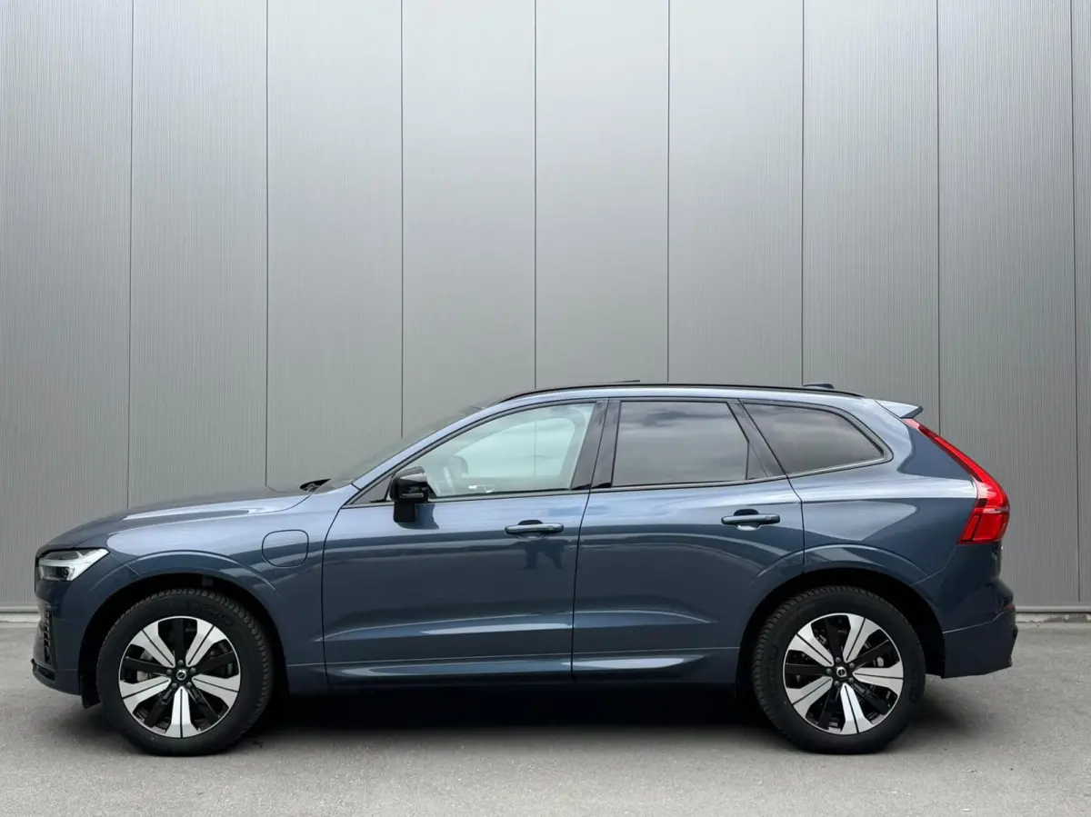 2.0 T6 Plug-in hybrid AWD Plus Dark Panorama|H/K Audio|Keyless