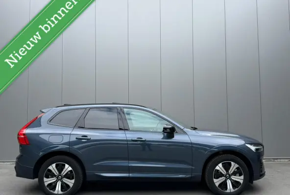 2.0 T6 Plug-in hybrid AWD Plus Dark Panorama|H/K Audio|Keyless