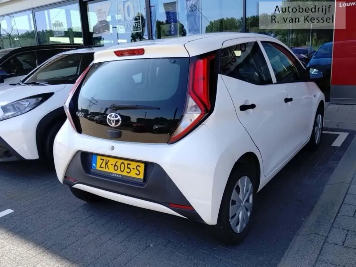 1.0 VVT-i x I 1e Eigenaar I Dealer onderhouden I NL-auto