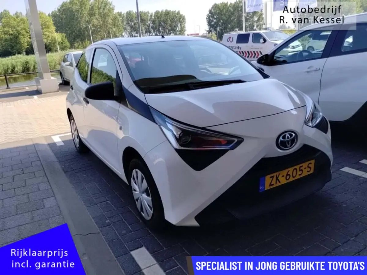 1.0 VVT-i x I 1e Eigenaar I Dealer onderhouden I NL-auto