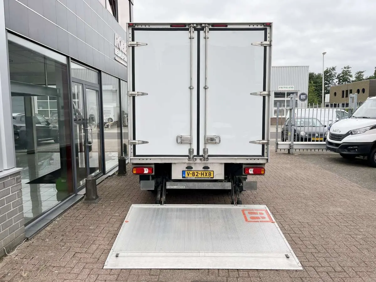 35C14 Aut. Koelwagen Vrieswagen Bakwagen Laadklep Dubbellucht