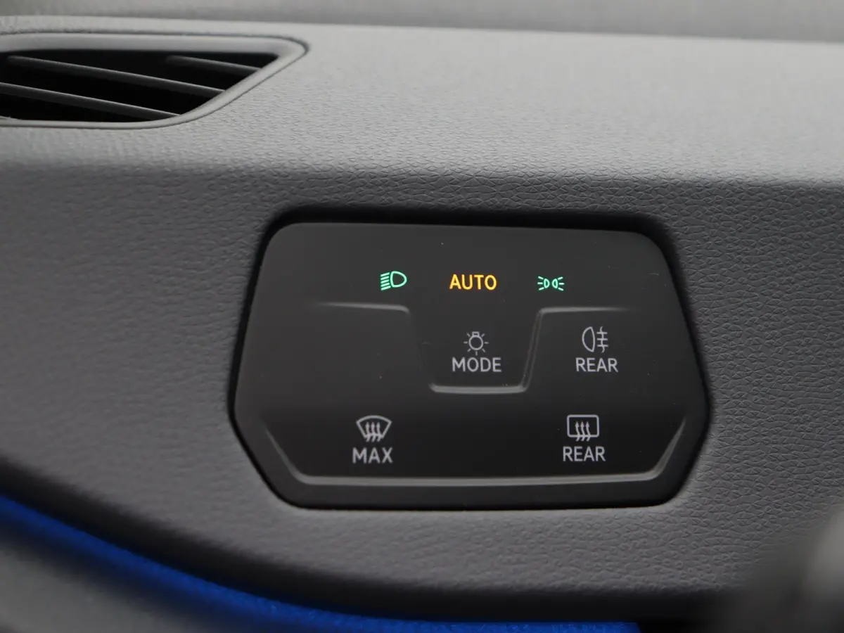 Pro 204 PK| Volkswagen ID.3 Pro | Navigatie | Warmtepomp | Airco | Parkeersensoren Voor/Achter | LED | 19 Inch Velgen |