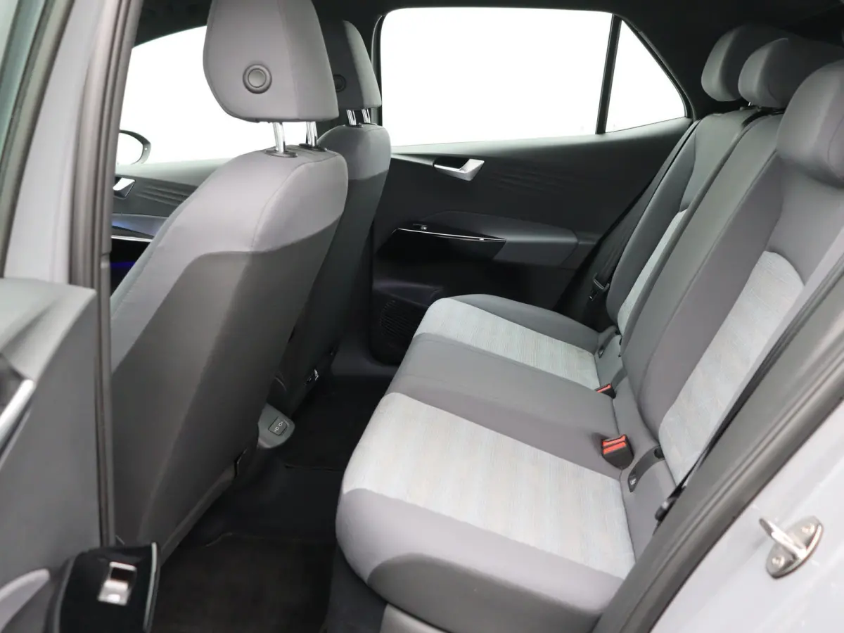 Pro 204 PK| Volkswagen ID.3 Pro | Navigatie | Warmtepomp | Airco | Parkeersensoren Voor/Achter | LED | 19 Inch Velgen |