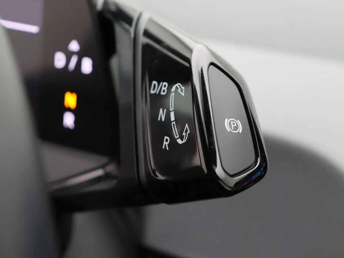Pro 204 PK| Volkswagen ID.3 Pro | Navigatie | Warmtepomp | Airco | Parkeersensoren Voor/Achter | LED | 19 Inch Velgen |