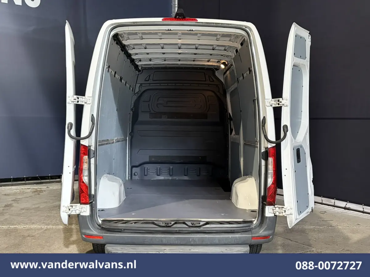315 CDI 150pk L2H2 Euro6 Airco | Camera | Apple Carplay | Android Auto Parkeersensoren, 270 Graden Achterdeuren, Bijrijdersbank