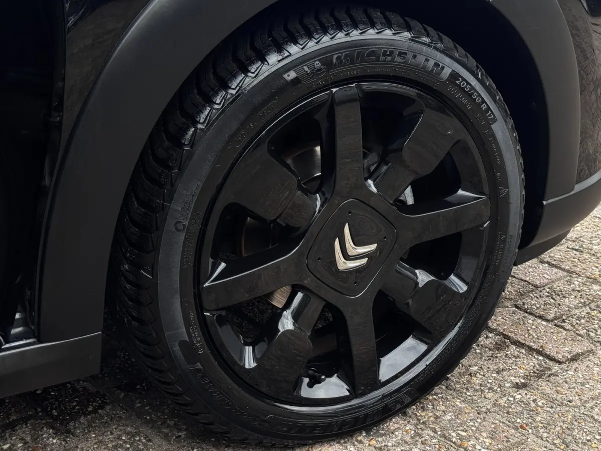 1.2 PureTech S&S Shine | 110 PK | Distributieriem vervangen | NL-Auto | All-Season banden | Camera | Navigatie
