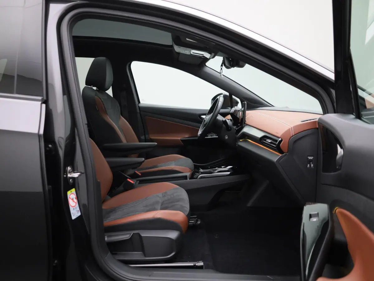 Pure 52 kWh 170 PK| Dealeronderhouden |Panoramadak | Navigatie | Stuurwielverwarming | Parkeersensoren | LED Matrix | 19 Inch Velgen
