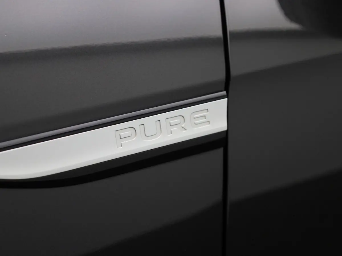 Pure 52 kWh 170 PK| Dealeronderhouden |Panoramadak | Navigatie | Stuurwielverwarming | Parkeersensoren | LED Matrix | 19 Inch Velgen